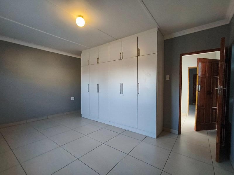 To Let Commercial Property for Rent in Mthata Eastern Cape